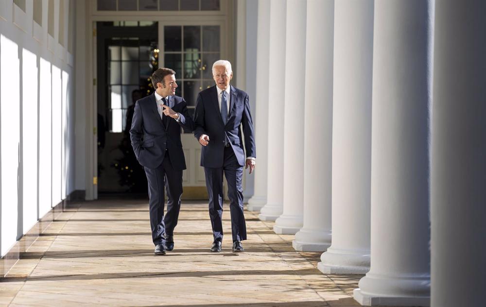 Biden und Macron loben die Rolle der NATO angesichts der Herausforderungen durch Russland und China