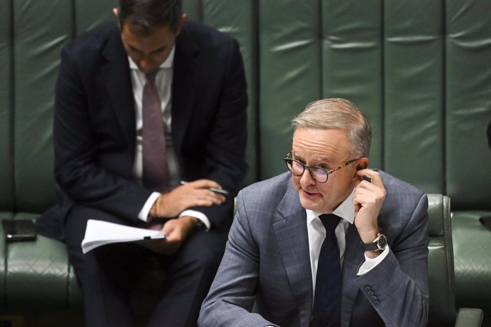 Australia’s prime minister calls on states to halve coal prices in the face of the crisis