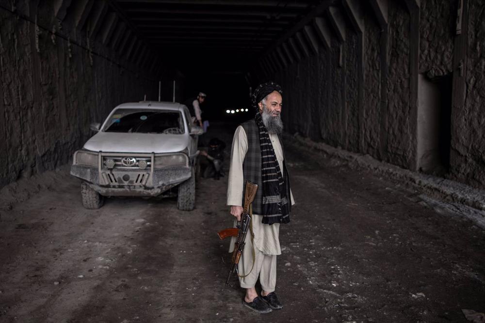 Taliban publicly flog 27 more people in Parwan province, Tolo News sources say
