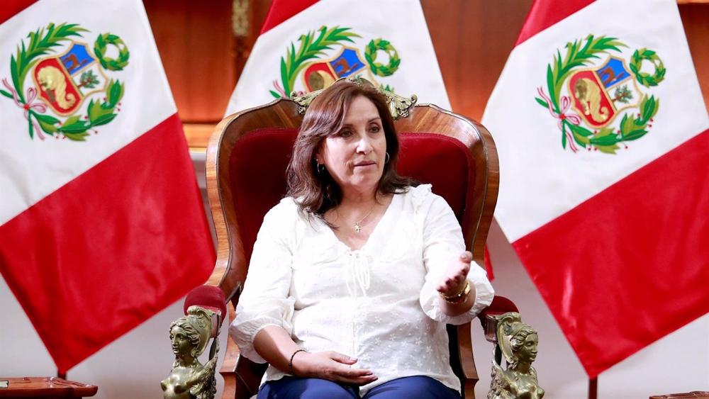 Brussels congratulates Boluarte and urges respect for democratic principles in Peru