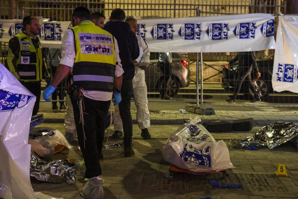 O.Próx.- Au moins 42 personnes arrêtées lors d’une opération de police au domicile du tireur de la synagogue Neve Yaakov