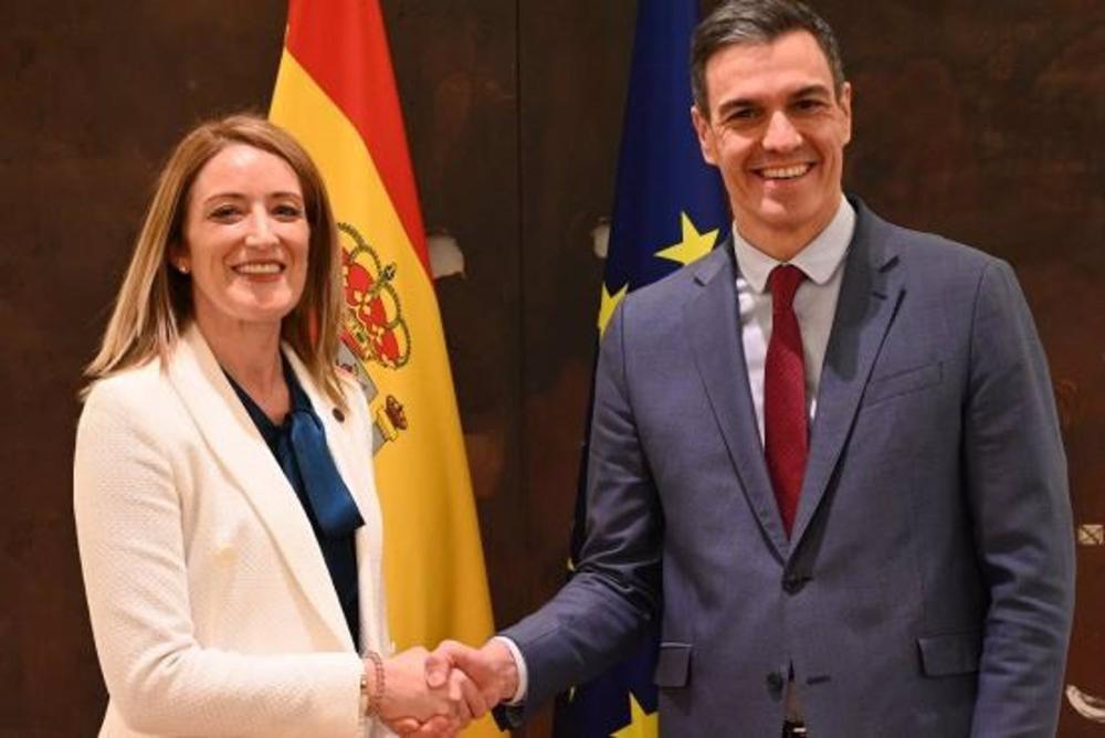 El Gobierno sigue esperando que el Parlamento Europeo defina el coste de usar catalán y euskera en Estrasburgo