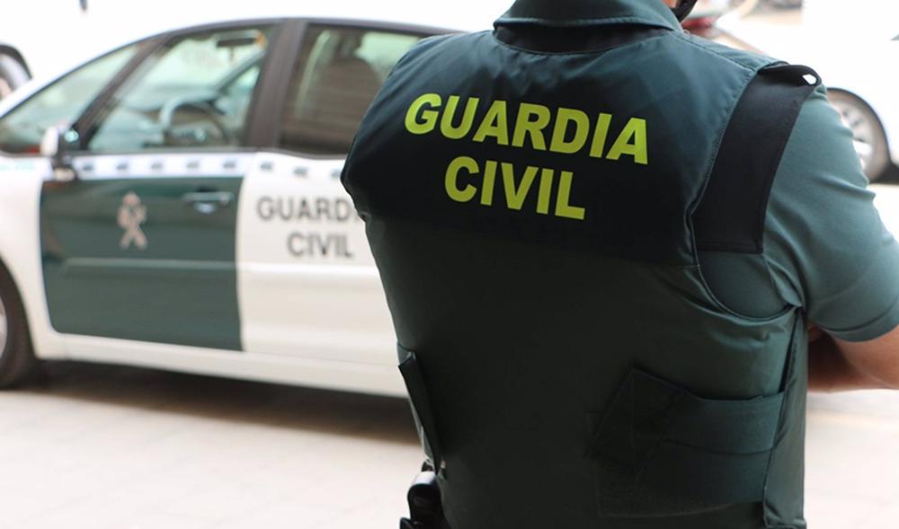 Guardias civiles auxilian a una bebé inconsciente por un cuadro febril en Jaén