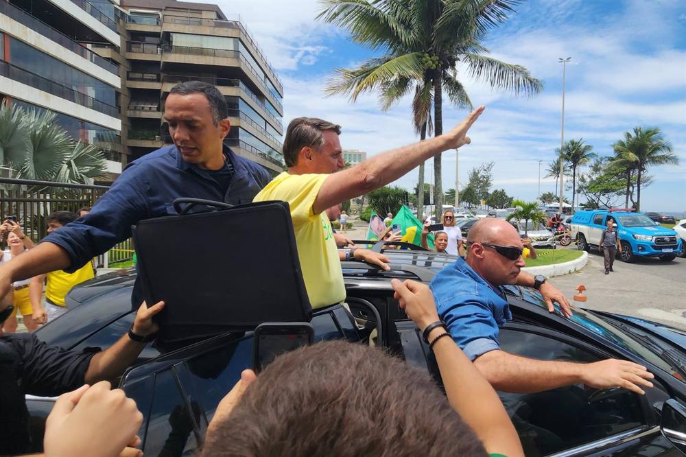 Bolsonaro Diz Que Regressará Ao Brasil Em Março Para Liderar A Oposição 1970