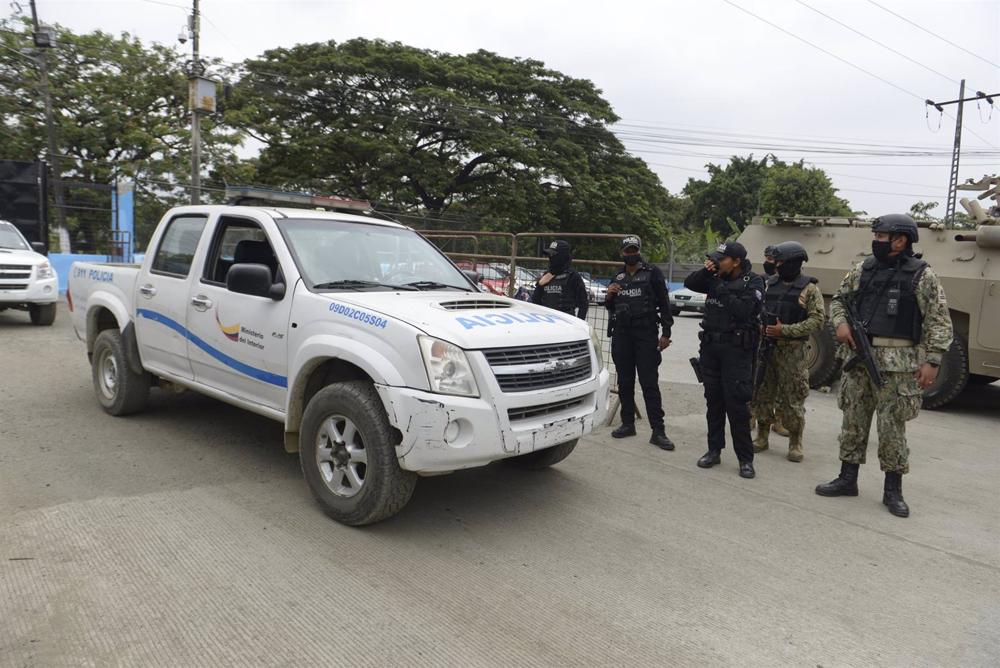 Pelo menos dois mortos e dois feridos num ataque a um governador de prisão no Equador