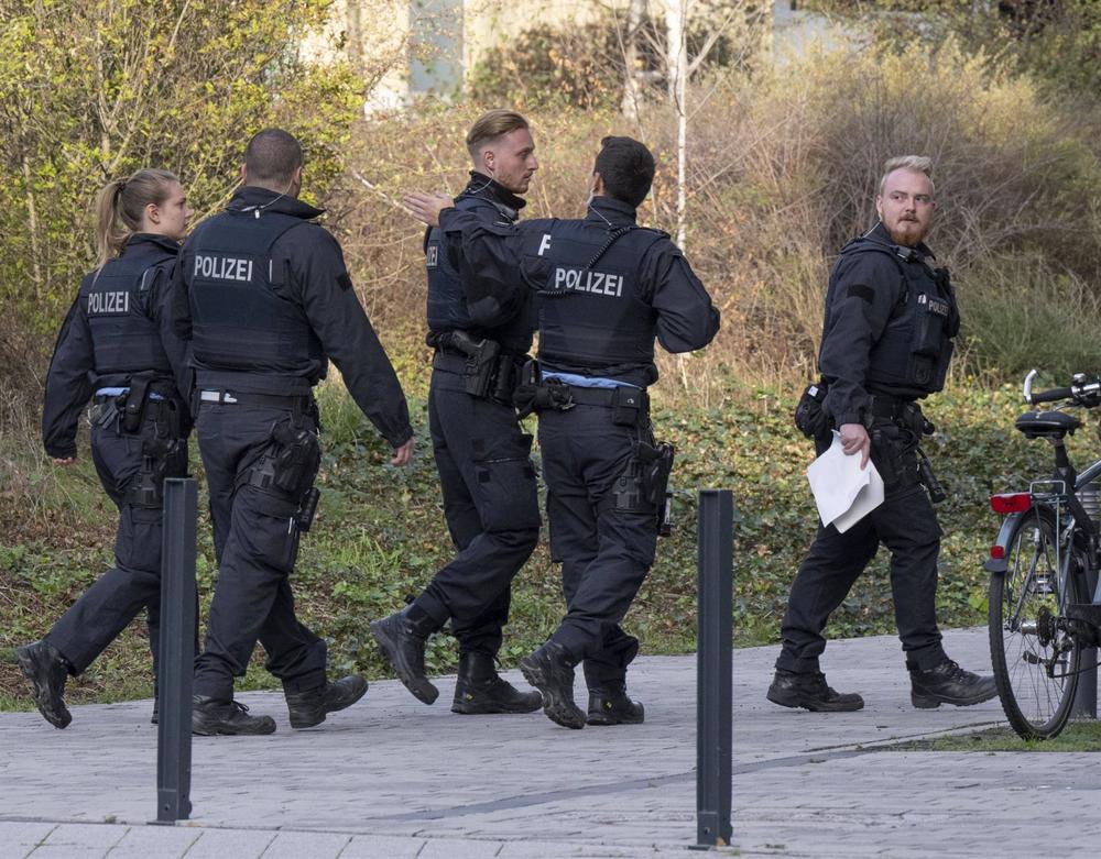 Allemagne.- Un policier blessé par balle lors d’un raid contre un groupe d’extrême droite