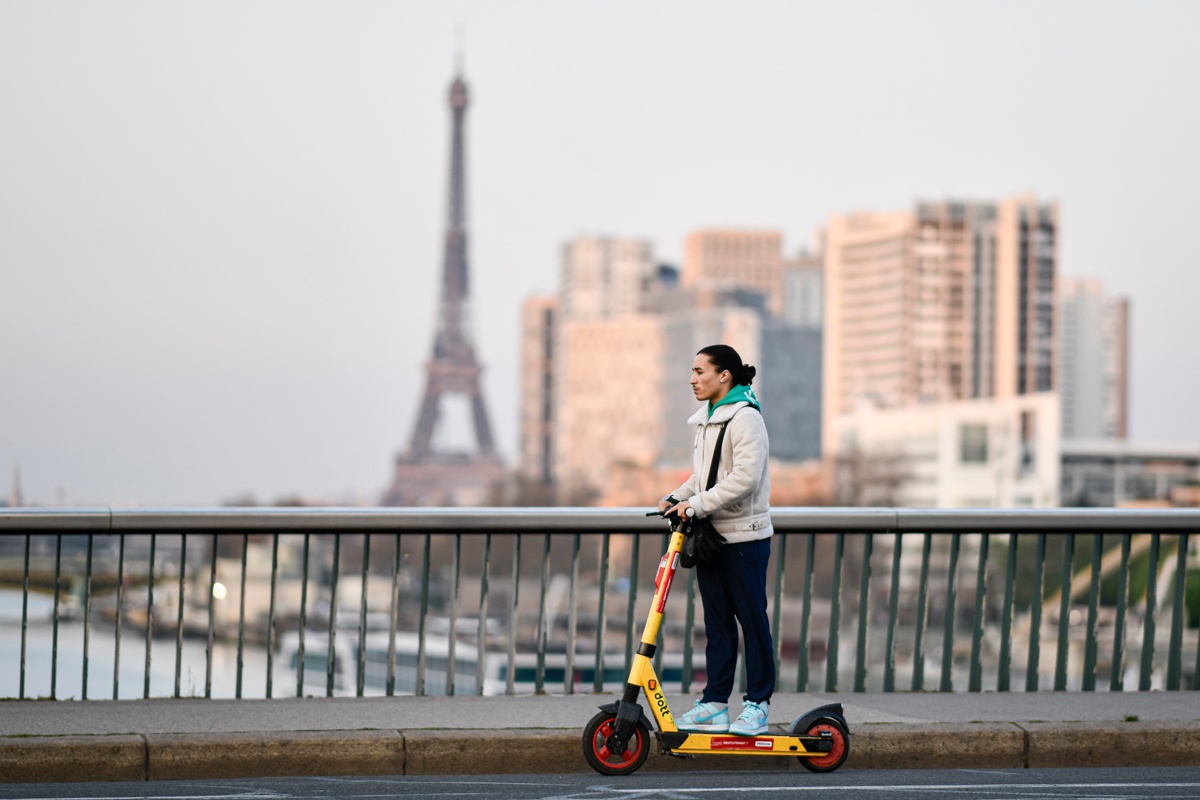 Paris rejects rental scooters with almost 90 percent of the vote