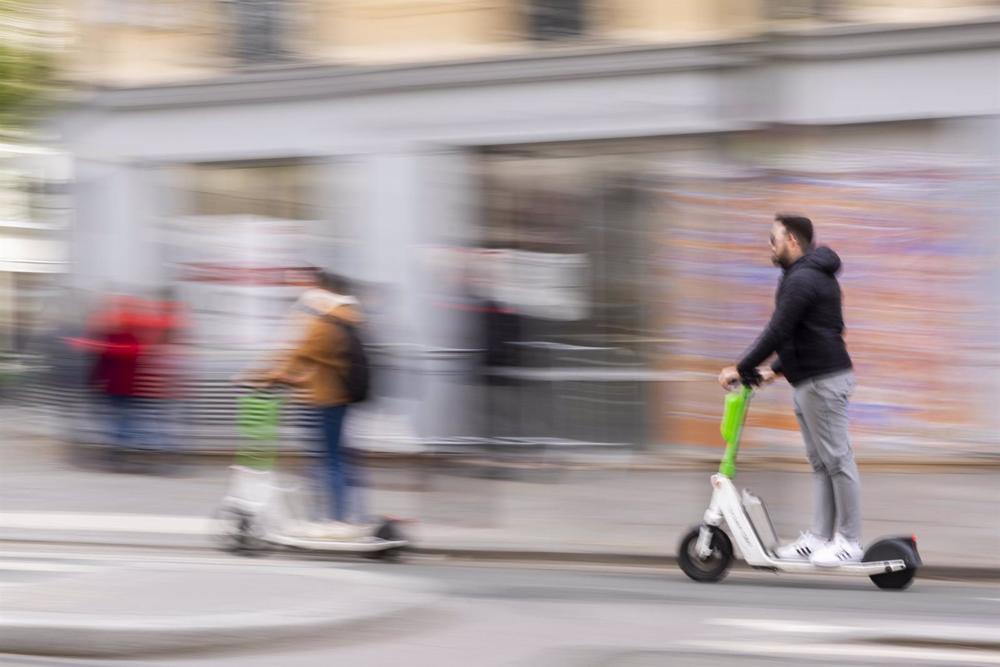 Paris rejette les scooters de location à près de 90 % des voix