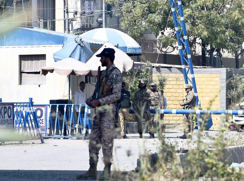 At least eight Pakistani Taliban killed after Pakistani Army raid