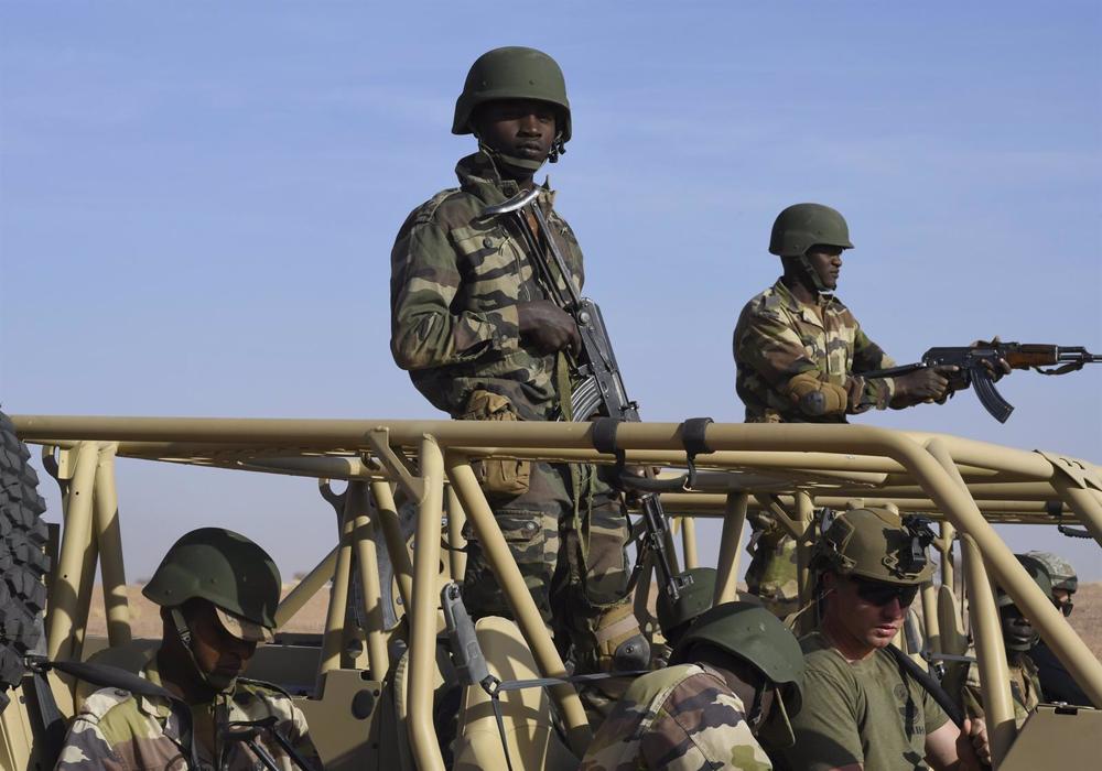 Three military personnel killed in bomb attack in southern Niger