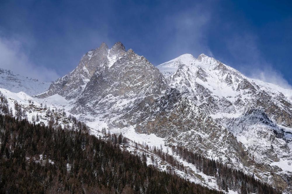 Trois personnes tuées dans une avalanche dans la vallée d’Aoste en Italie