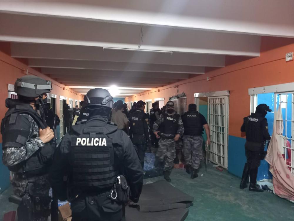 Dreizehn Tote bei Zusammenstößen in ecuadorianischen Gefängnissen