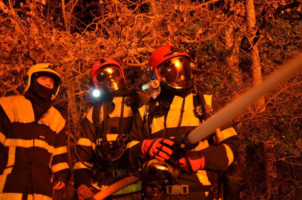 Un incendie dans les Pyrénées françaises brûle 668 hectares et traverse la frontière espagnole