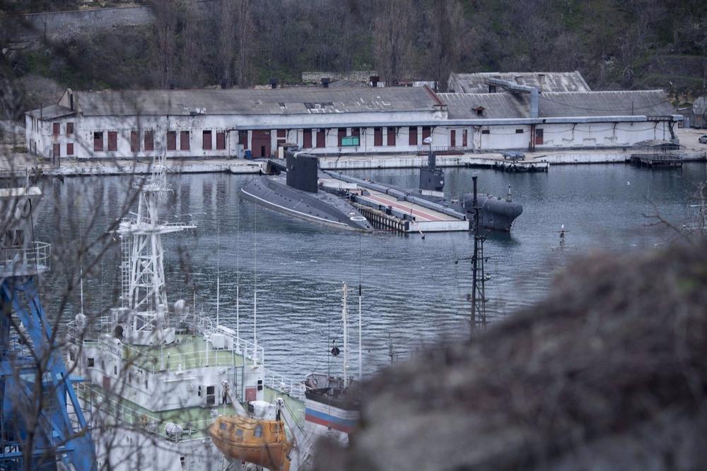 La Russia sospende la navigazione a Sebastopoli ore dopo l’attacco di un drone ucraino