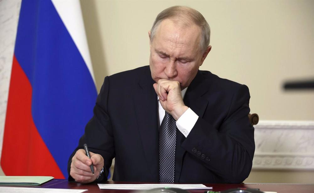 Russland beschuldigt die Ukraine, mit einem Drohnenangriff auf den Kreml versucht zu haben, Putin zu ermorden
