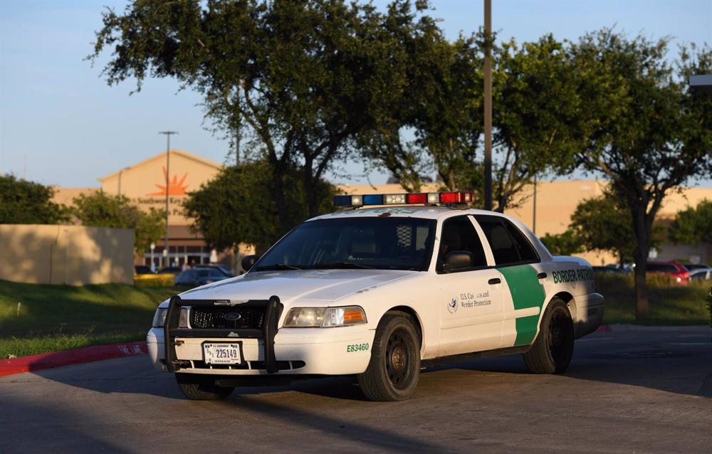 EEUU.- Conductor mata 7 personas tras embestir un refugio en Texas