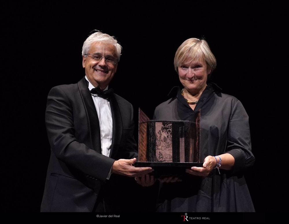 Deborah Warner, Calixto Bieito y Costanzo, condecorados en la II edición de los Premios Teatro Real