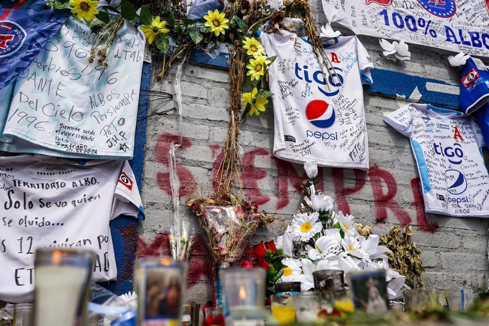 El Salvador reduce a nueve el balance de fallecidos durante la estampida en un estadio