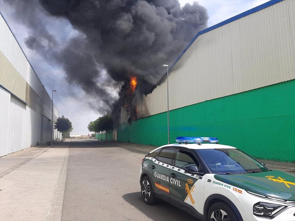Declarado un incendio en una empresa de reciclaje de residuos industriales de Cintruénigo (Navarra)