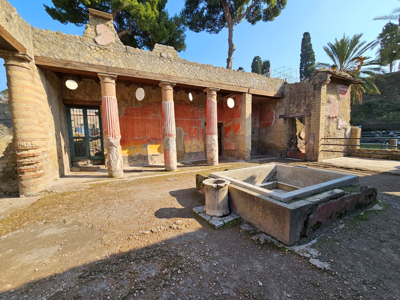 Deciphering the past: The Herculaneum papyri and the IA Project ‘Vesuvius Challenge’